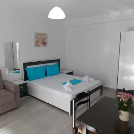 Elvin Apartments Sarandë Buitenkant foto